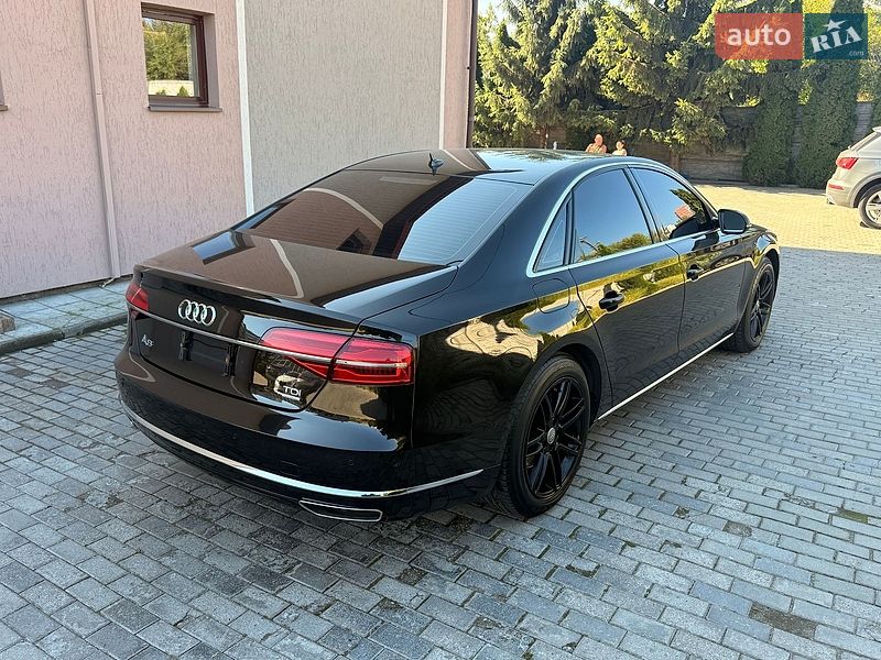 Седан Audi A8 2015 в Львові фото Седан Audi A8 2015 в Львові
