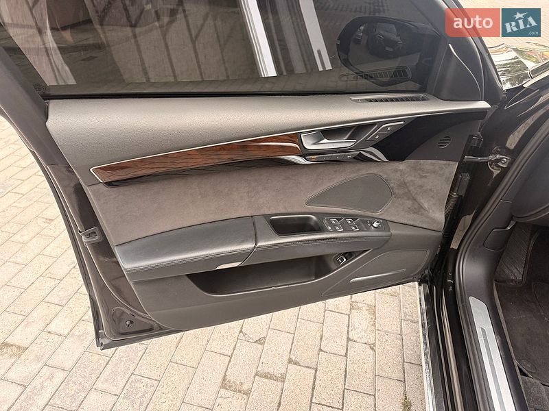 Седан Audi A8 2015 в Львові фото 7 Седан Audi A8 2015 в Львові