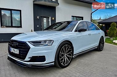 Седан Audi A8 2018 в Львове