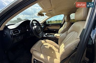 Седан Audi A8 2012 в Рівному