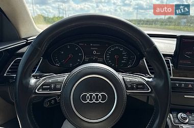 Седан Audi A8 2012 в Рівному