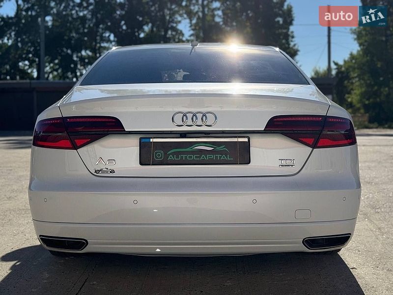Седан Audi A8 2017 в Києві