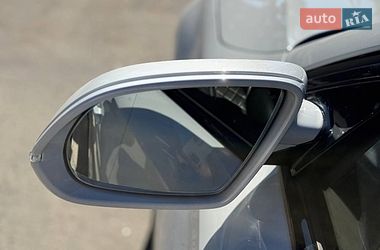Седан Audi A8 2017 в Києві