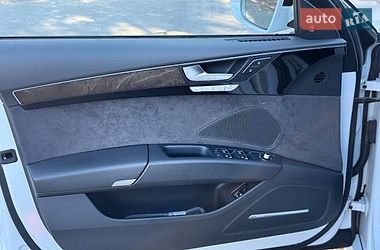 Седан Audi A8 2017 в Києві