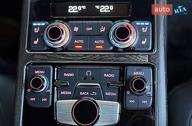 Седан Audi A8 2017 в Києві