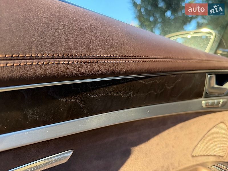 Седан Audi A8 2013 в Киеве