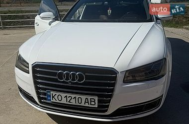Седан Audi A8 2014 в Берегово