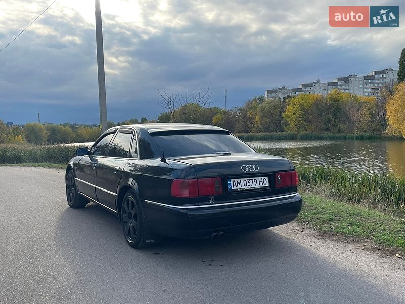 Седан Audi A8 2001 в Белой Церкви