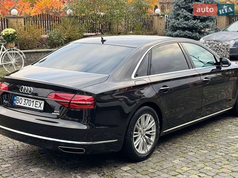 Седан Audi A8 2017 в Житомире