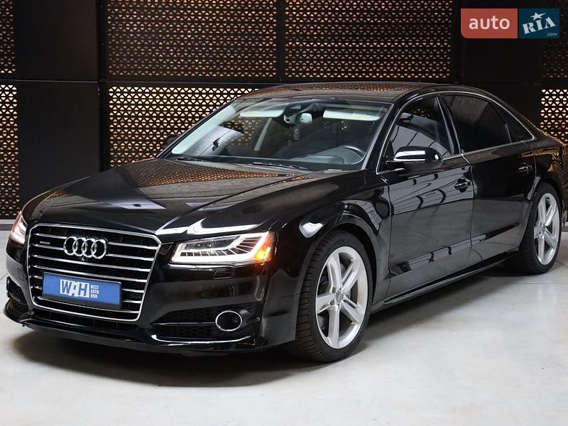 Седан Audi A8 2017 в Луцьку