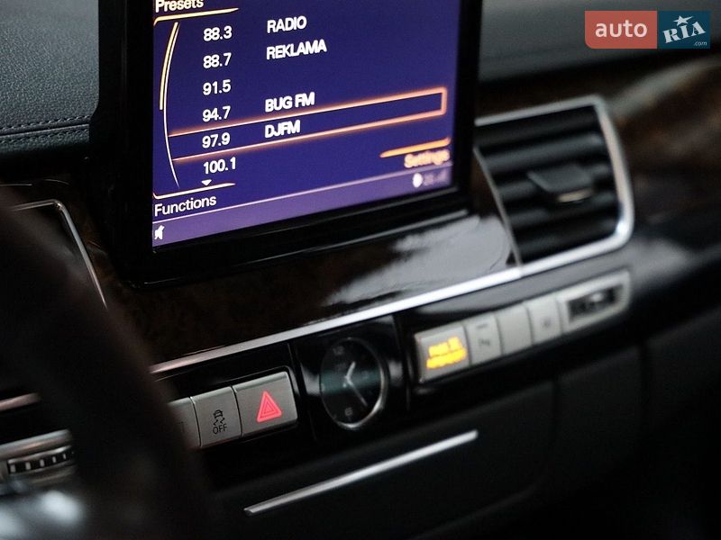 Седан Audi A8 2017 в Луцьку