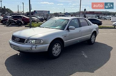 Седан Audi A8 1997 в Киеве