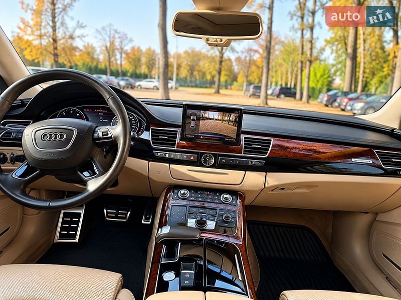 Седан Audi A8 2013 в Харькове