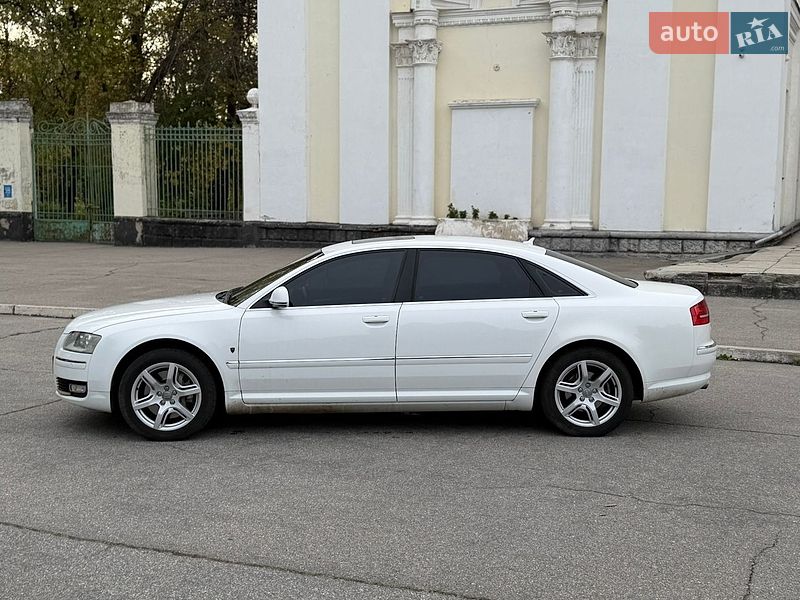 Седан Audi A8 2008 в Жовтих Водах