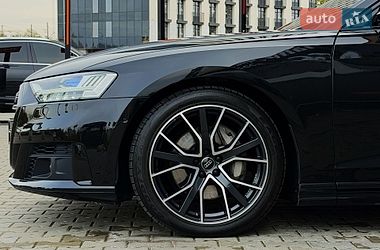 Седан Audi A8 2019 в Киеве