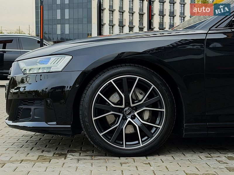Седан Audi A8 2019 в Киеве