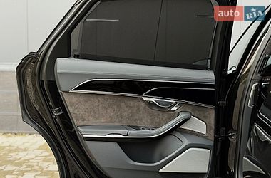 Седан Audi A8 2019 в Киеве