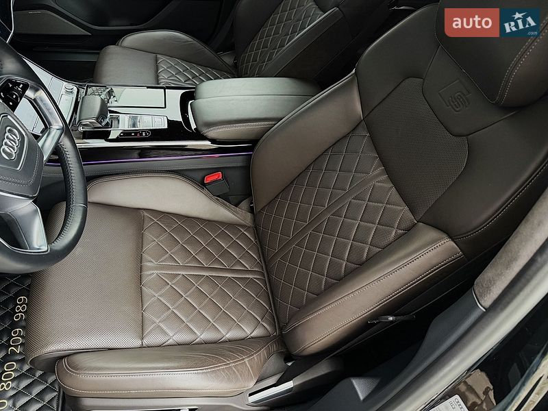 Седан Audi A8 2019 в Киеве