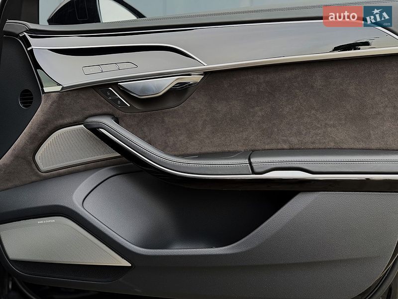 Седан Audi A8 2019 в Киеве