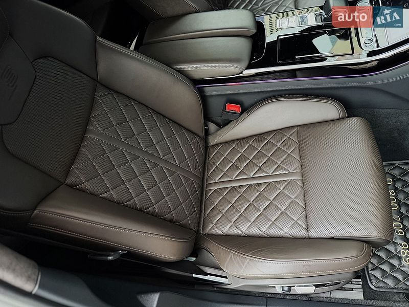 Седан Audi A8 2019 в Киеве