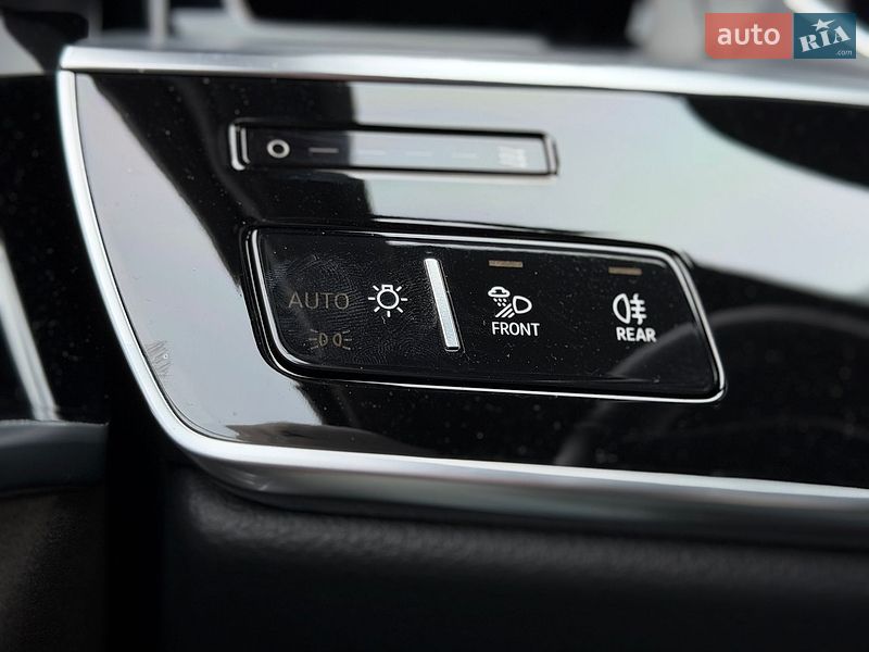 Седан Audi A8 2019 в Киеве