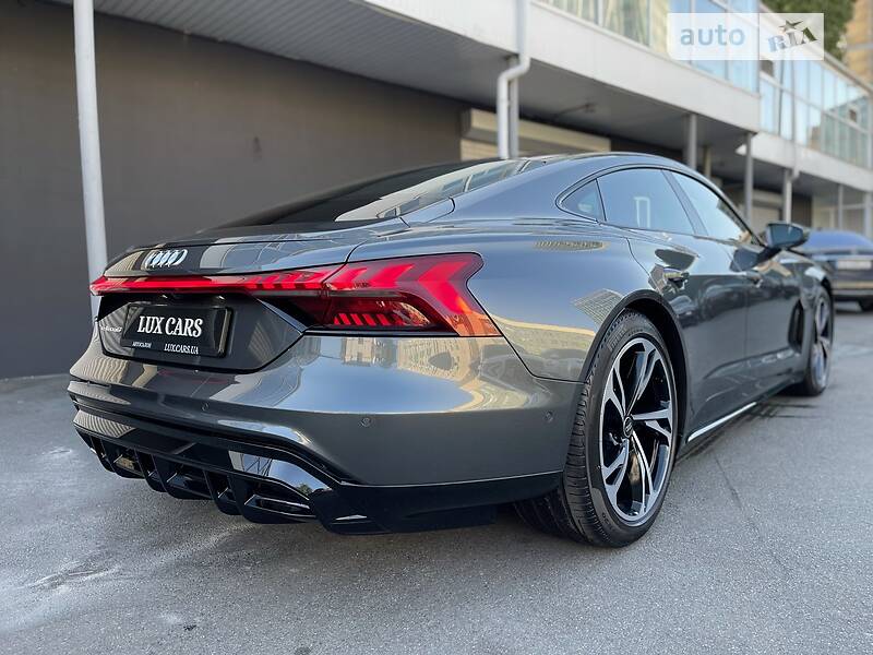 Лифтбек Audi e-tron GT 2022 в Киеве