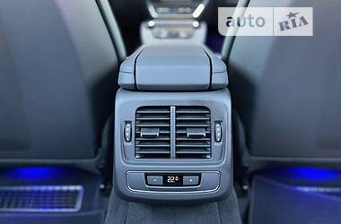 Лифтбек Audi e-tron GT 2022 в 