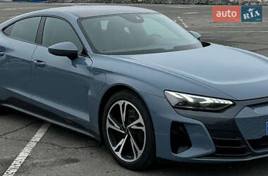 Лифтбек Audi e-tron GT 2022 в 