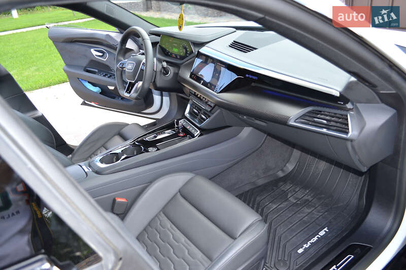 Лифтбек Audi e-tron GT 2023 в Харькове