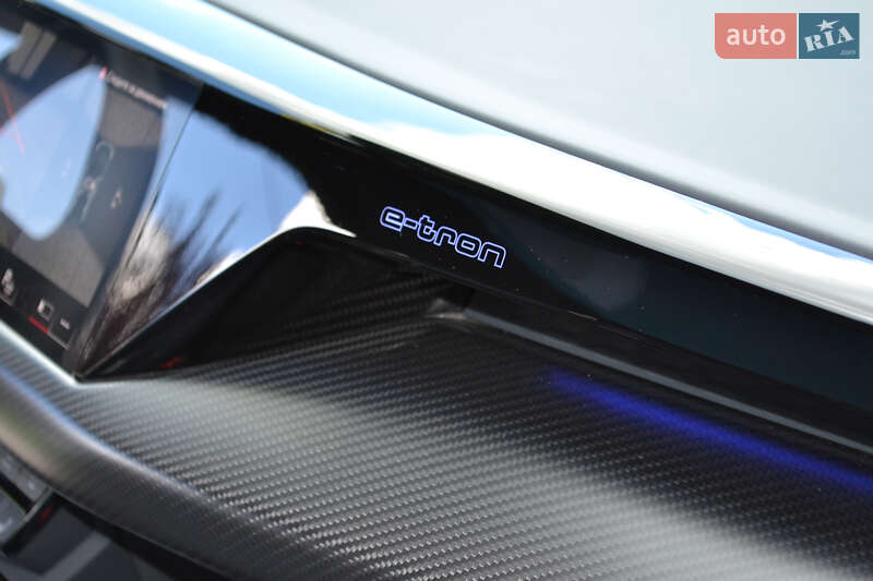 Лифтбек Audi e-tron GT 2023 в Харькове