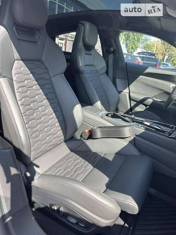 Лифтбек Audi e-tron GT 2022 в Киеве