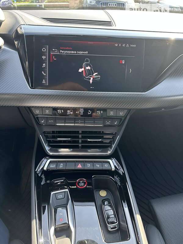 Лифтбек Audi e-tron GT 2022 в Киеве