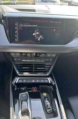 Лифтбек Audi e-tron GT 2022 в 