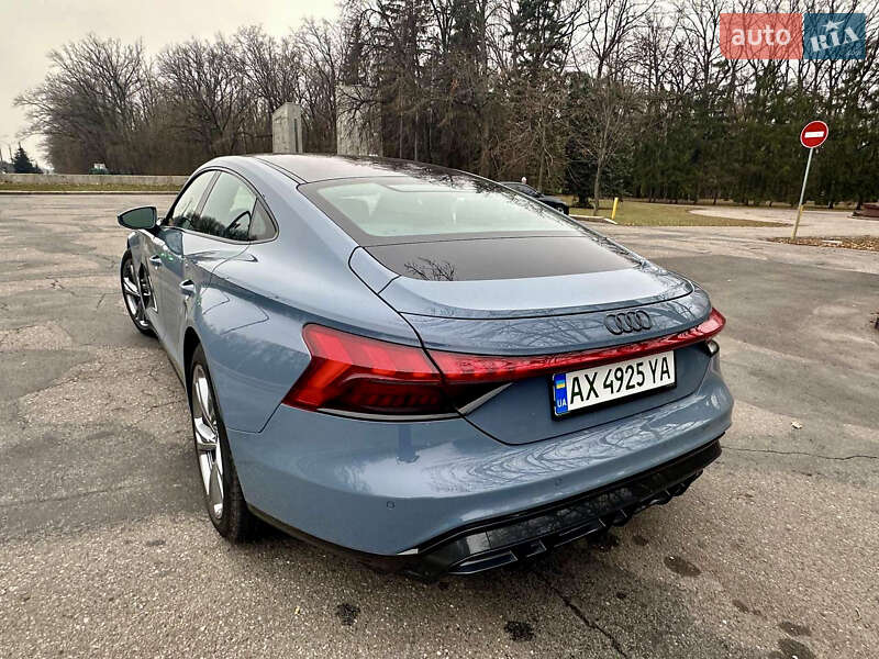 Лифтбек Audi e-tron GT 2023 в Киеве