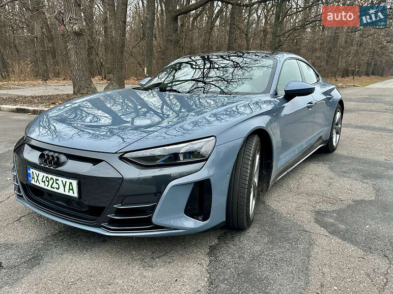 Лифтбек Audi e-tron GT 2023 в Киеве