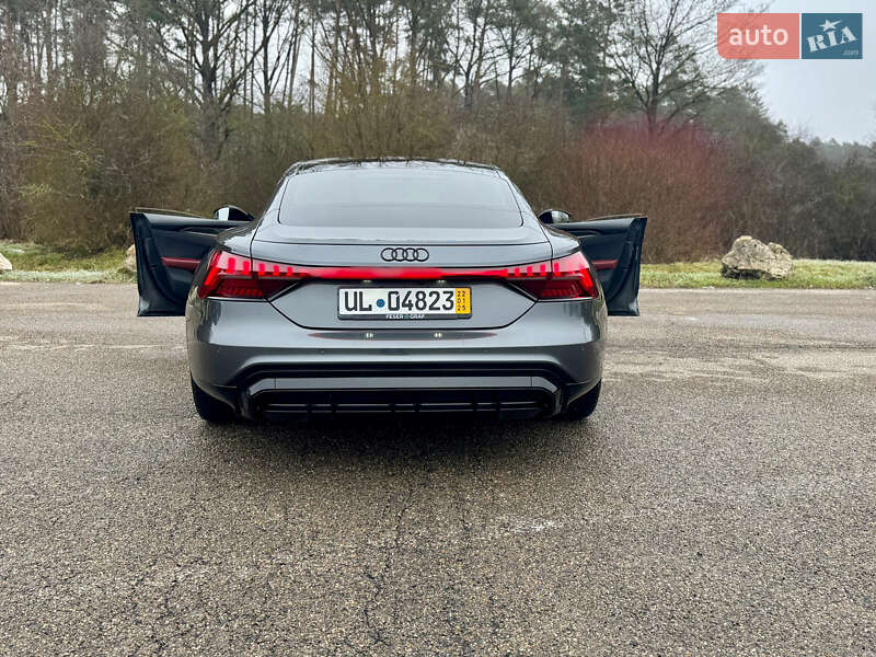 Лифтбек Audi e-tron GT 2022 в Киеве