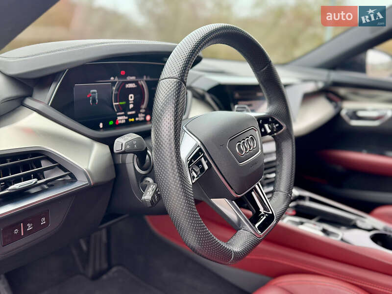 Лифтбек Audi e-tron GT 2022 в Киеве