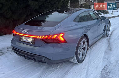 Лифтбек Audi e-tron GT 2022 в 