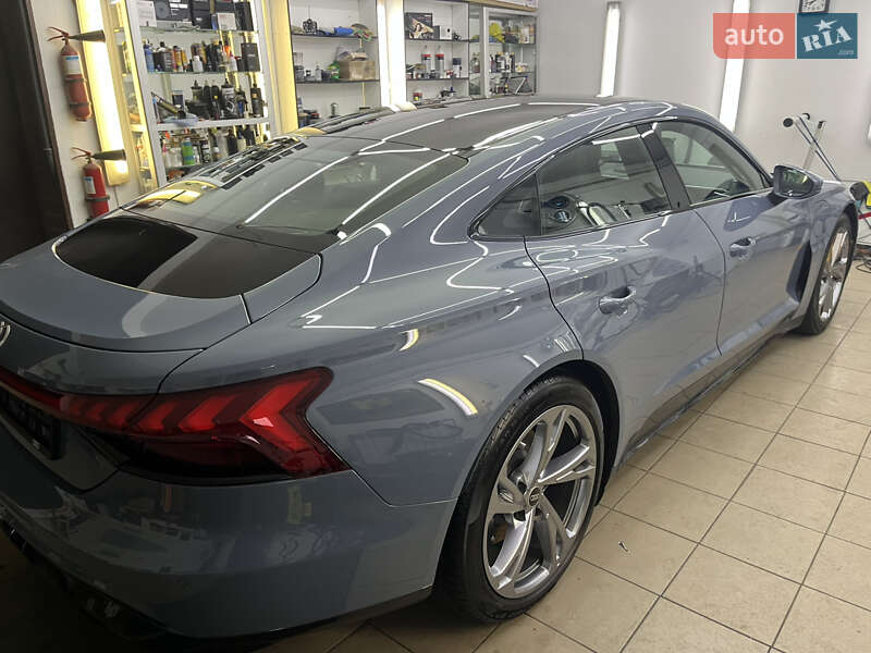 Ліфтбек Audi e-tron GT 2022 в Дніпрі