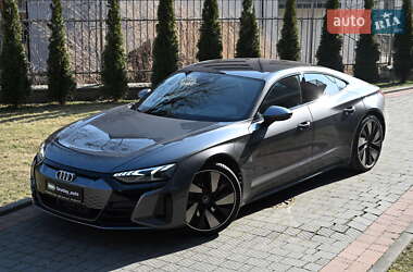 Лифтбек Audi e-tron GT 2021 в 