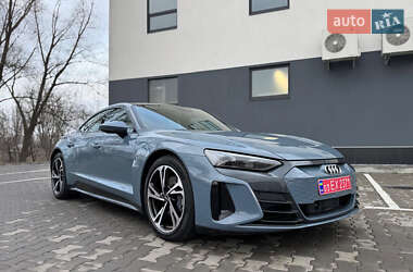 Лифтбек Audi e-tron GT 2021 в 