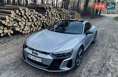 Ліфтбек Audi e-tron GT 2021 в 