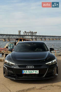 Ліфтбек Audi e-tron GT 2021 в 