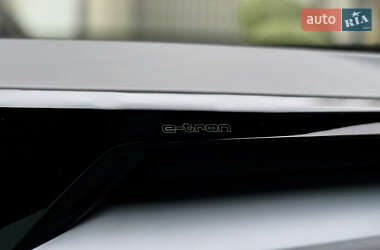 Ліфтбек Audi e-tron GT 2022 в 