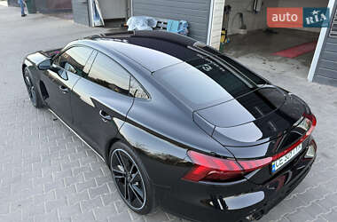 Ліфтбек Audi e-tron GT 2023 в 