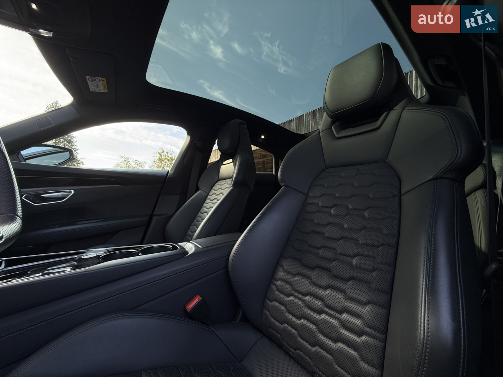 2021 Audi e-tron GT - мініатюра 6