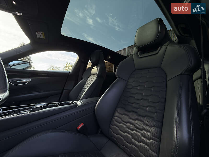 Лифтбек Audi e-tron GT 2021 в Киеве