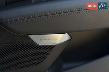 Лифтбек Audi e-tron GT 2021 в 