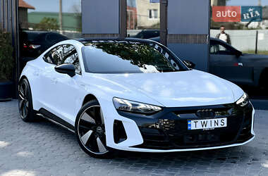 Лифтбек Audi e-tron GT 2022 в 