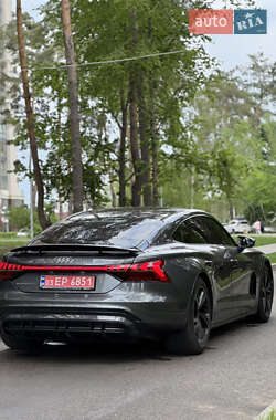 Ліфтбек Audi e-tron GT 2022 в 